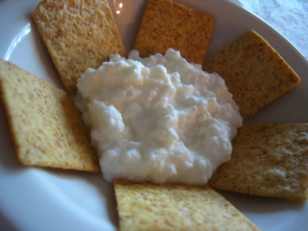cottage cheese and crackers